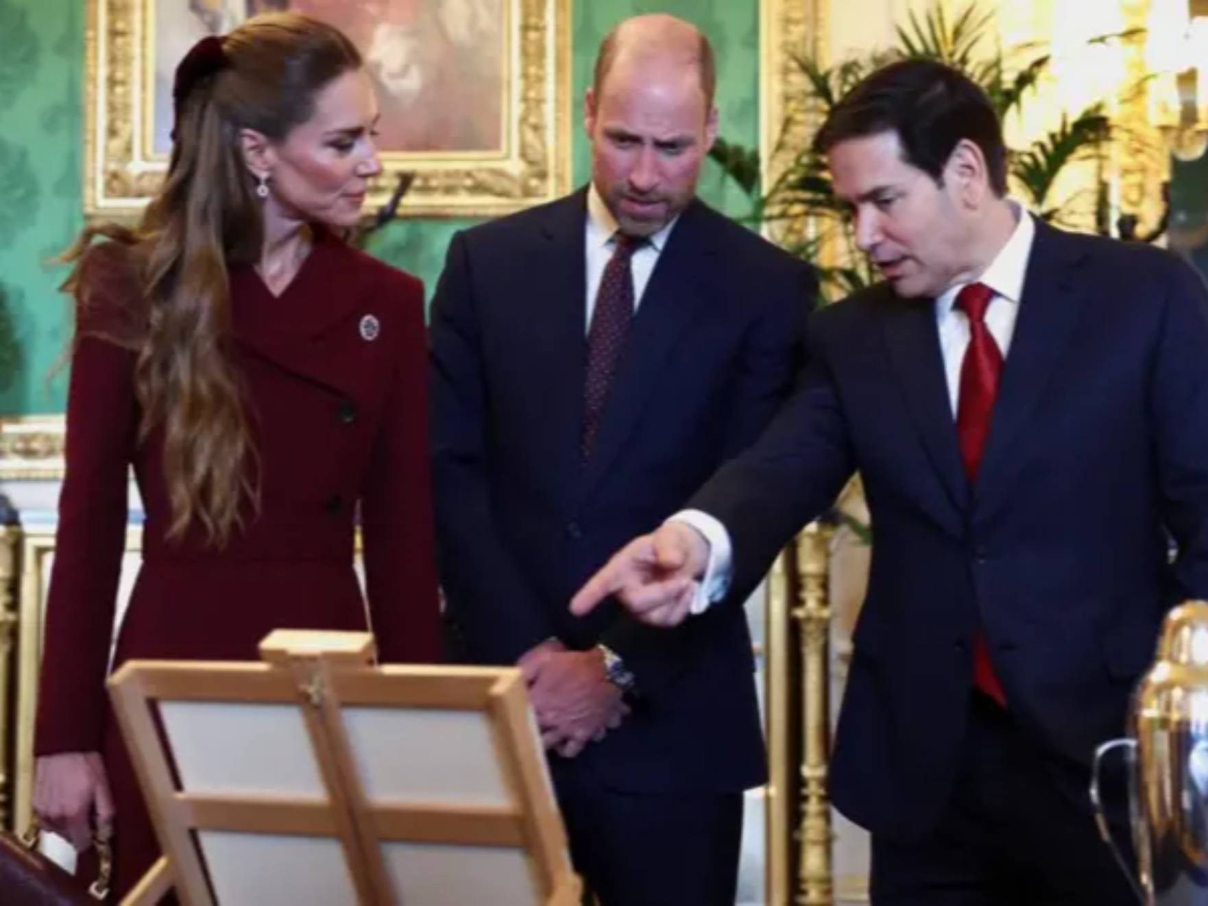 跟梅姐同框黯然失色超模碾压英国王妃AG真人app凯特化疗后瘦成纸片人(图2)