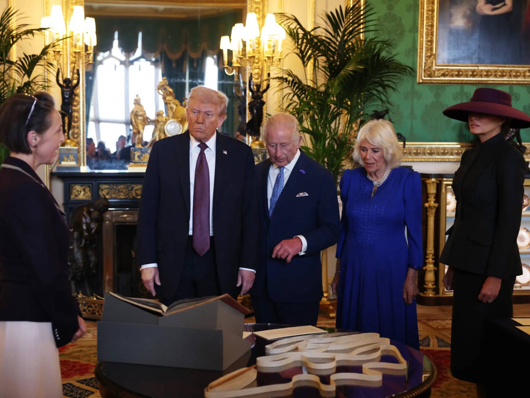 跟梅姐同框黯然失色超模碾压英国王妃AG真人app凯特化疗后瘦成纸片人(图8)