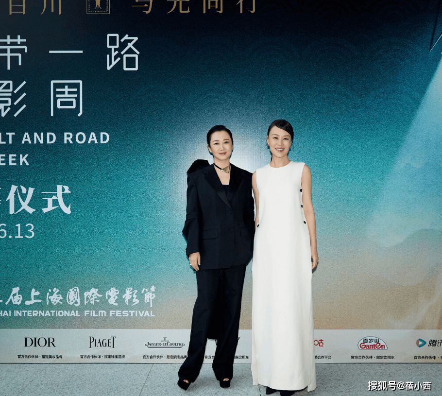 我悟了：穿基础款简约配色到老也优雅AG真