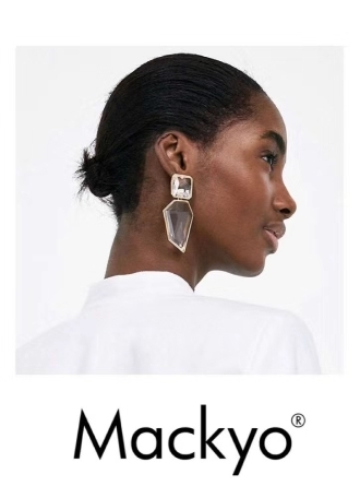 连卡佛ON PEDDER上海恒隆广场买手店AG真人国际厅奢潮品牌Mackyo 入驻(图1) 连卡佛ON PEDDER上海恒隆广场买手店AG真人国际厅奢潮品牌Mackyo 入驻(图1)