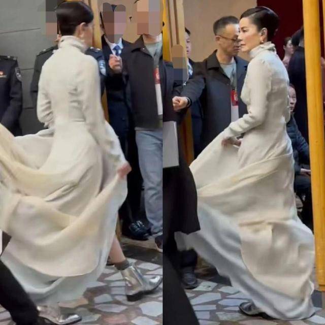 的王菲让所有人见识到她的“江湖地位”AG真人国际游戏一台春晚“跌落神坛”(图4)